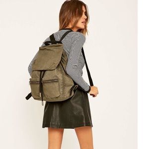 Camo green Urban Outfitters backpack